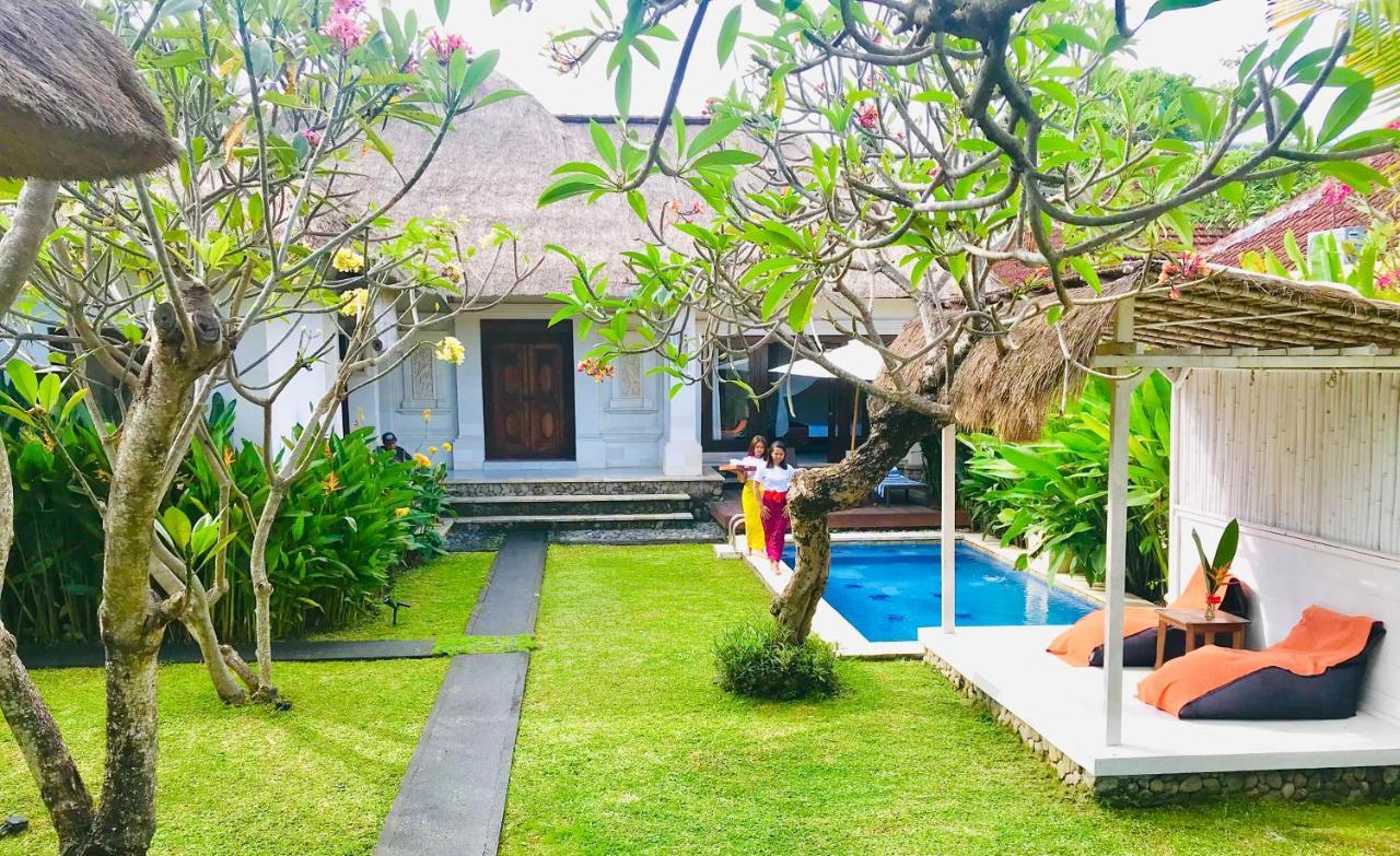 Arona Villa Sanur Buitenkant foto